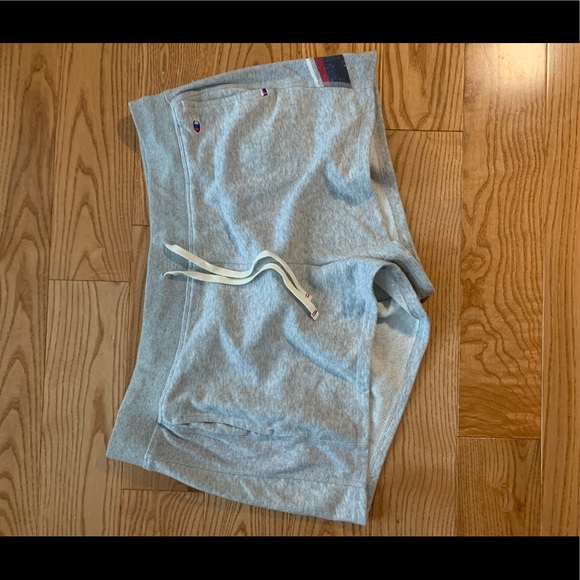 Champion shorts - Picture 1 of 3
